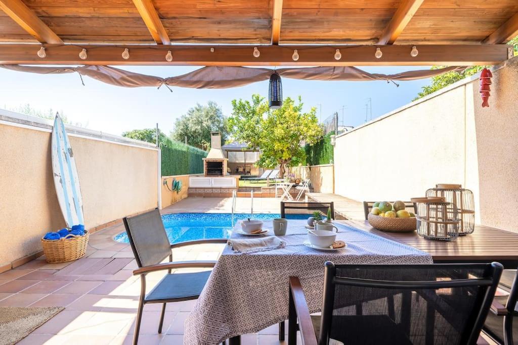 Another Day In Paradise Calafell Luaran gambar